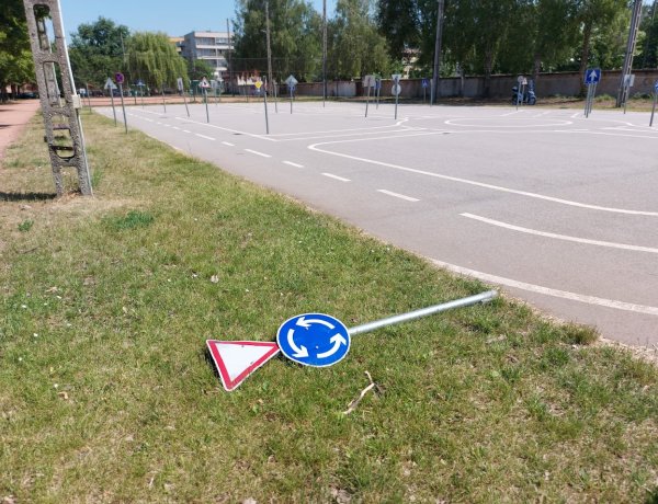 A Krúdy Gyula utcai KRESZ-tanpályát ismét megrongálták ismeretlen tettesek