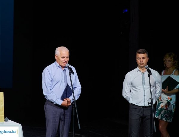 Évadzáró  – Aranyozott évadot zárt a Móricz Zsigmond Színház