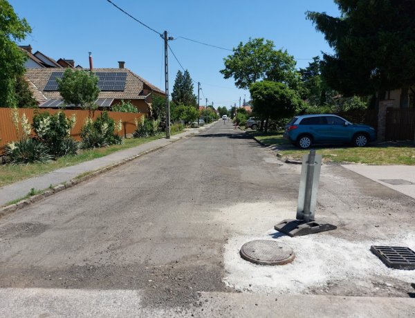 A Hímes utcán mindkét irányban a forgalomkorlátozás van érvényben