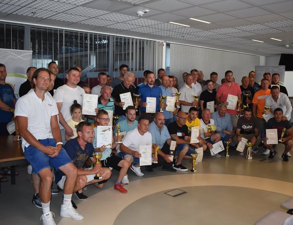 Kispályás bajnokság - Díjazták a legjobbakat