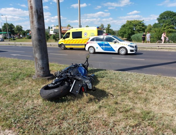 Ráfutásos baleset történt a László utcán