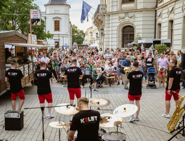 Tér-Zene program: az első tíz alkalommal a Kelet Brass Band formációval, valamint a Szabolcsi Koncert Fúvószenekarral találkozhatnak az érdeklődők
