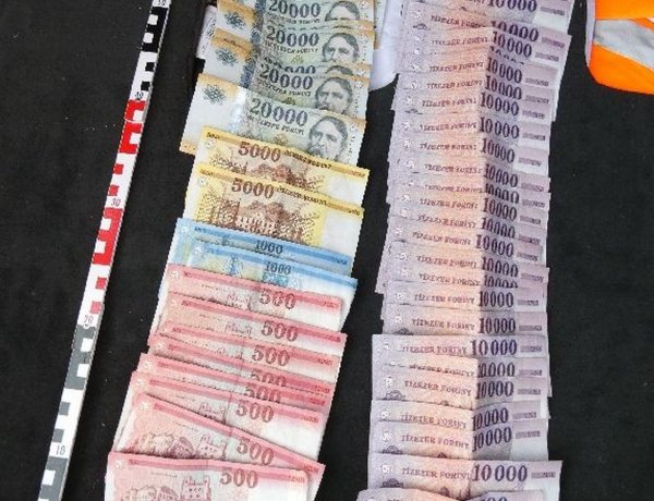 Családi üzelmek Gyürén: apa és fia kezén is kattant a bilincs