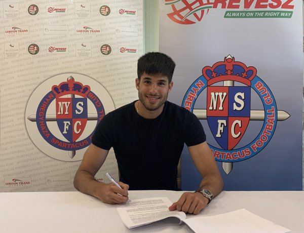 Rutinos védőt igazolt a Spartacus