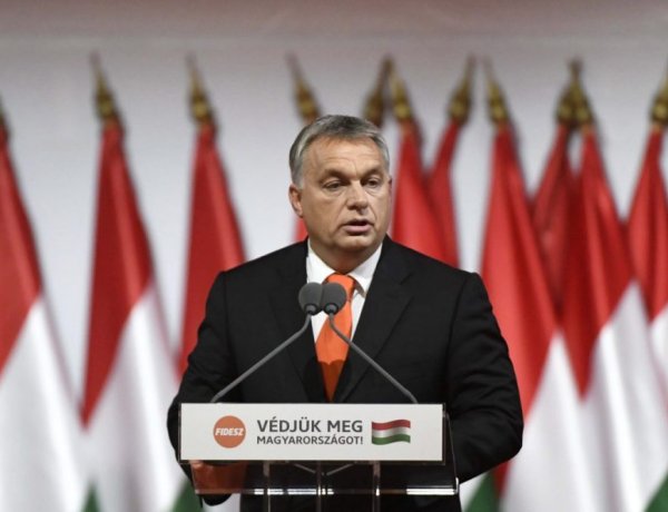 Orbán Viktor: A magyar embereket csak erősen, felkészülten és egységben tudjuk megvédeni