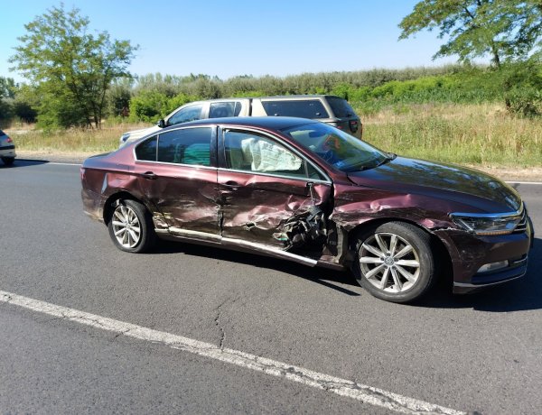 Személysérüléssel járó baleset történt a nagykállói felüljárónál