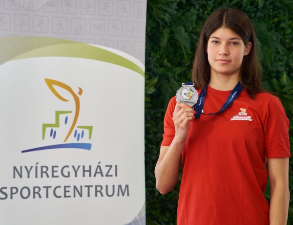 Vb meghívást ért az Ifjúsági Úszó Eb ezüstérme