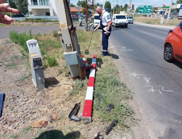 Letörtek egy sorompót a Kállói úton