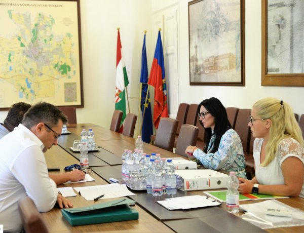 Bértámogatás a nyíregyházi cégeknek – Még augusztusban érdemes felkeresni a paktumirodát