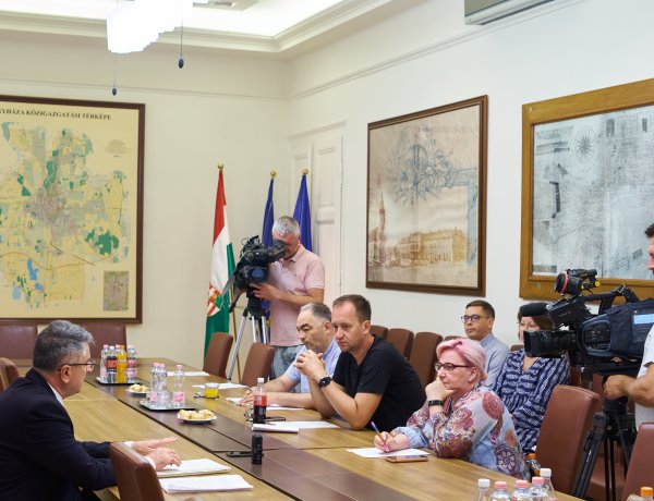 A Humanitárius Csoport 3 millió forint értékben küldött gyógyszereket Ukrajnába