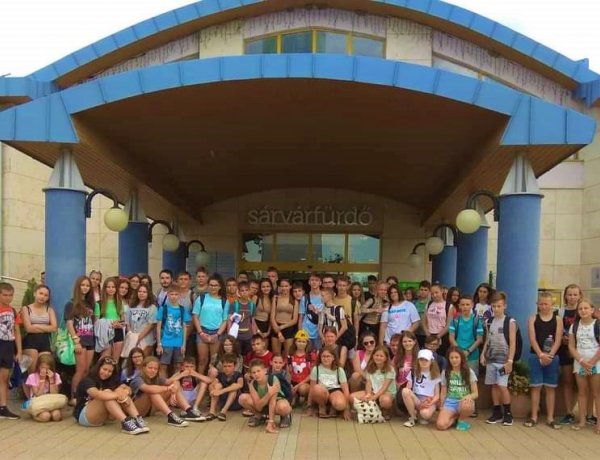 A Bem és a Gárdonyi diákjai Szigligeten