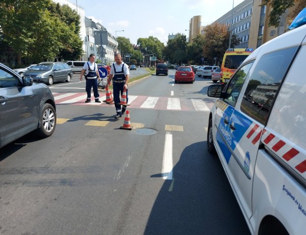 Rollerest ütött el egy személyautó szerdán a belvárosban