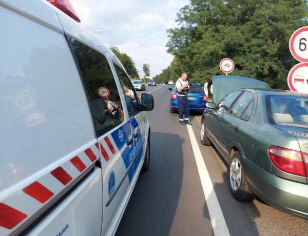 Szerdán Kőlaposnál ütközött két autó