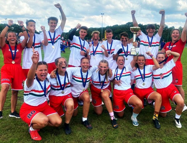 Nyíregyházi fiatal is felállhatott a korosztályos frizbi-Európa-bajnokság dobogójának legmagasabb fokára a magyar válogatott mezében!