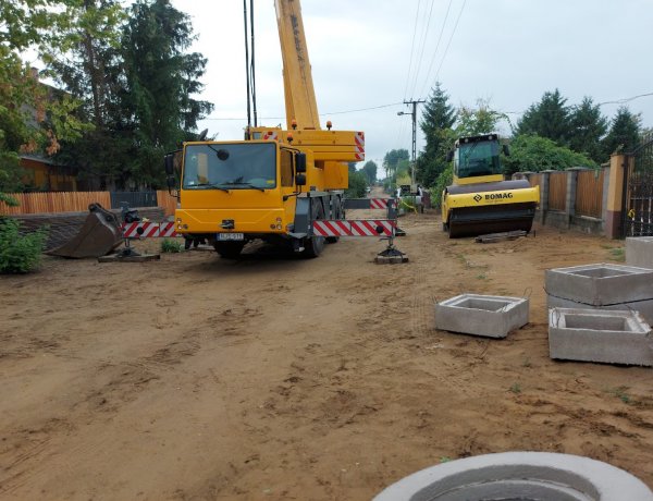 Teljes útzár a Meggyfa utcán – Fokozott figyelemmel közlekedjenek!