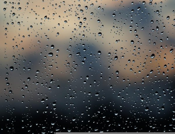 Ma sem árt ha nálunk van az esernyő, mutatjuk hol számíthatunk esőre