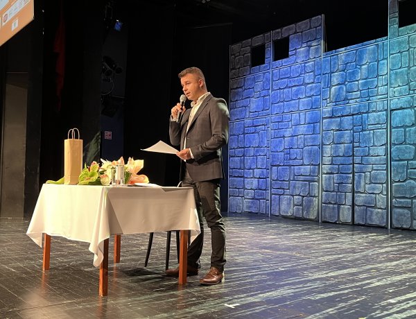 A nagy kedvencek évadát nyitotta meg a Móricz Zsigmond Színház 