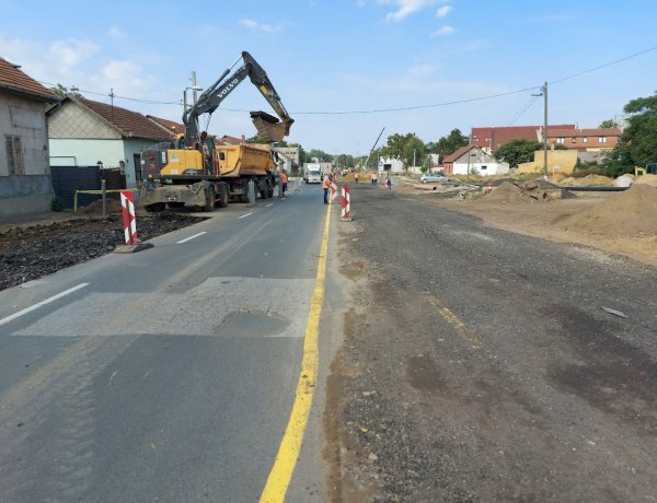 Sáveltolás lépett életbe a Móricz Zsigmond utcán