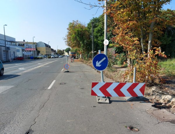 A Hunyadi utcán forgalomkorlátozás és változás van érvényben az útfelújítások kapcsán