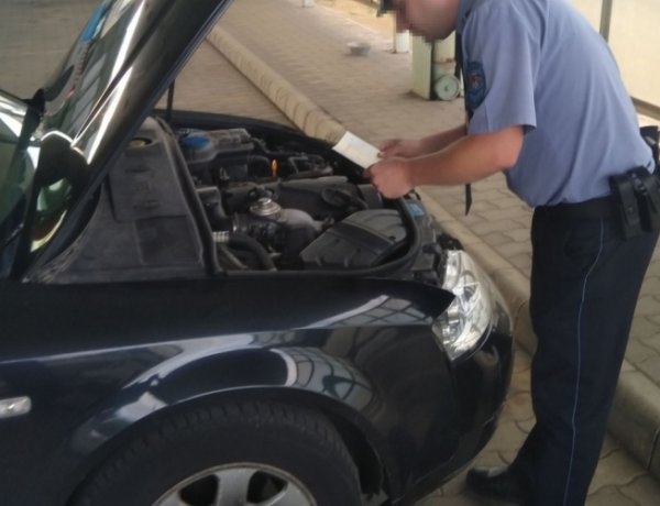 Körözött személygépkocsi a csengersimai határátkelőhelyen