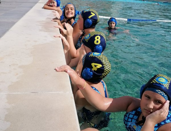 Az AQUA SE vízilabdás lányainak elkezdődött a szezon