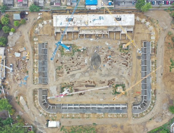 Jó ütemben halad a stadion építése