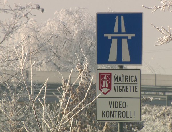 Az első hírekhez képest kevésbé emelkedik az autópálya-matrica ára 2023-ban