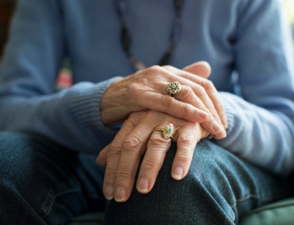 Várhatóan idén is fizet nyugdíjprémiumot a kormány