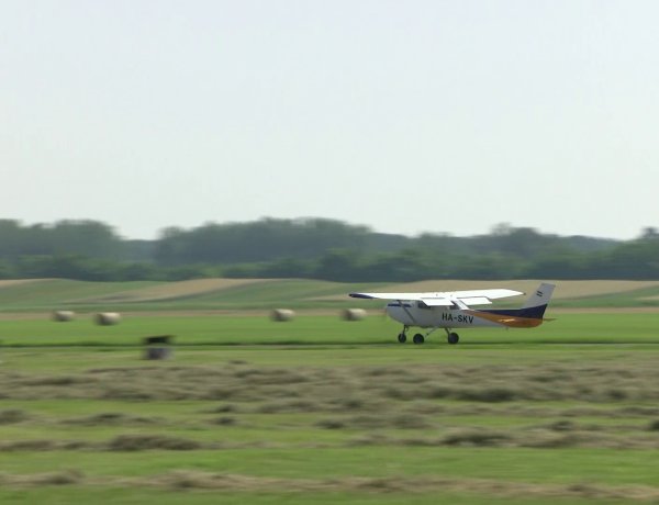 Pilótaképzés – Keresztféléves oktatást hirdet a Nyíregyházi Egyetem