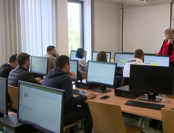 Országos Könyvtári Napok – A fiatalok esélyei a Nyíregyházi Egyetemen