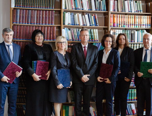 Ukrán anyanyelvű diákoknak is ajánlanak képzéseket