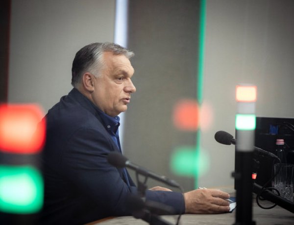 Orbán Viktor: Nem ülünk ölbe tett kézzel