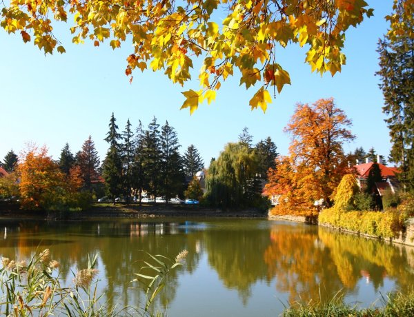 Szelid arcát mutatja hétfőn az ősz