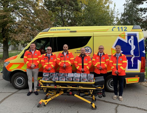 Új gyermekellátást segítő eszközöket kaptak az Észak-alföldi Regionális Mentők