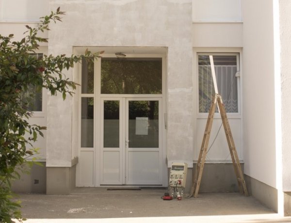 Befejeződött a „Nyíregyháza, Csaló közi nyugdíjasház és a Continental Aréna energetikai fejlesztése” című projekt megvalósítása