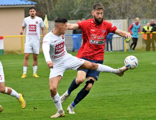 Fordulás után kinyílt a gólzsák