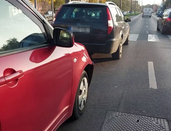 A Kert utcán újabb ráfutásos baleset történt szerda délután