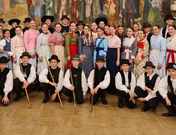 Nyíregyházi táncosok az Erkel színpadán