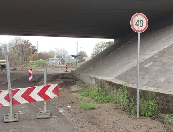 A Tiszavasvári úti felüljáró alatt megkezdődött a támfal építése