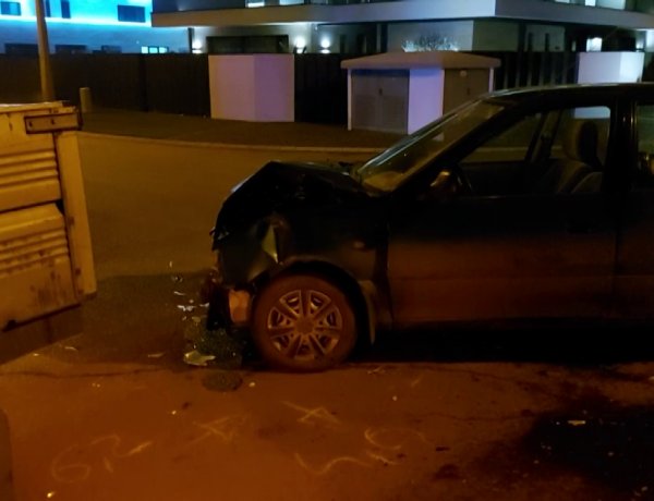 Kedden este a Gerliczki utcán egy teherautó és egy személyautó ütközött össze