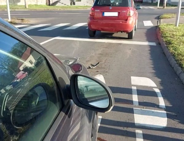 Ráfutásos baleset történt a Nagyvárad utcánál