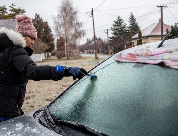 Téli gumik cseréje, kerti csapok téliesítése – érdemes az első fagyok előtt felkészülni a tartós hidegre