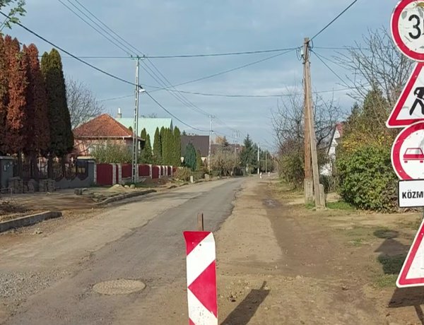 A Szélsőbokori úton forgalomkorlátozás és útszűkület van érvényben