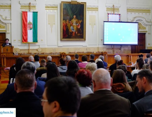 Lónyay 200 – Gróf Lónyay Menyhért születésének 200. évfordulójára emlékeztek