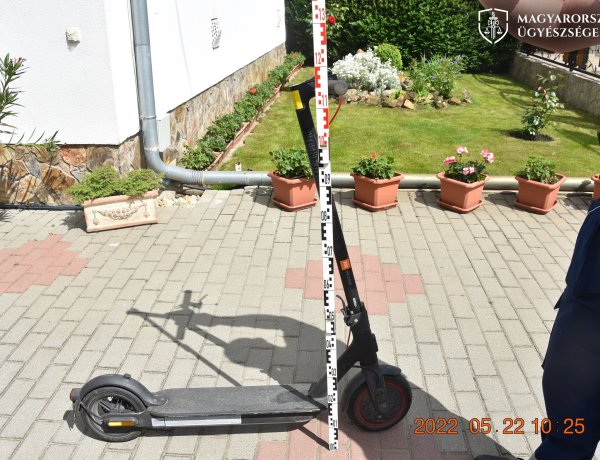 Az elektromos roller nem játékszer