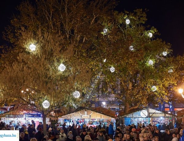 Adventi programok a héten – Vasárnap meggyújtották a második gyertyát 