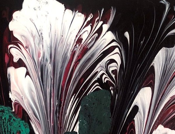 Akril Csodák – Szombathy Tibor akril öntő alkotásaiból nyílik kiállítás a VOKE-ban