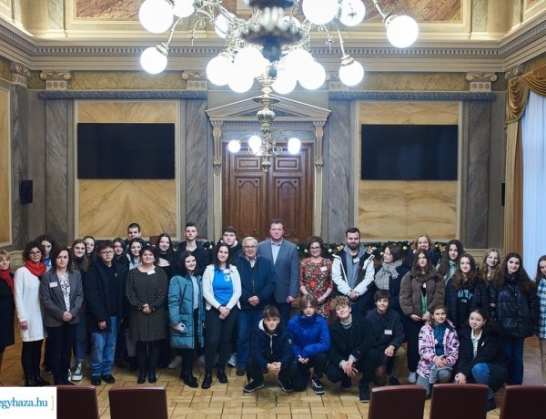 Lengyel diákokat fogadott a Bem József Általános Iskola – A városházára is ellátogattak