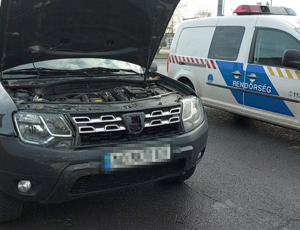 Csütörtökön reggel a Törzs utcán ütközött két autó