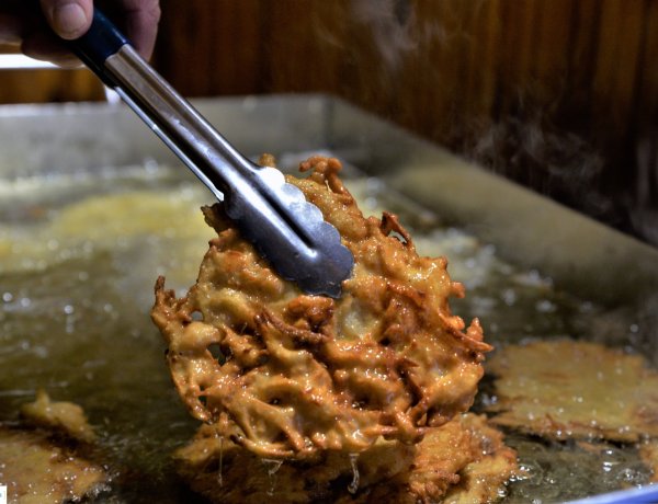 Frissen sült ajándék lapcsánka a Kossuth téren 